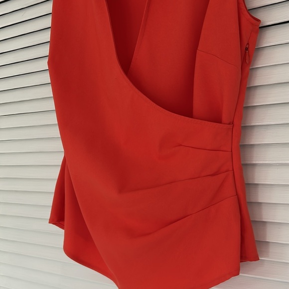 Express Top - Picture 2 of 5